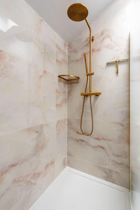 Harbourside Haven - Stylish Retreat In Hotwell - Free Parking Apartment Бристол Екстериор снимка