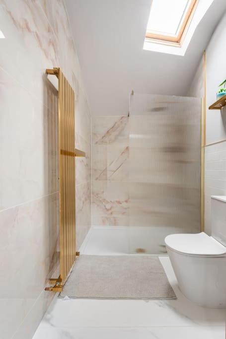 Harbourside Haven - Stylish Retreat In Hotwell - Free Parking Apartment Бристол Екстериор снимка