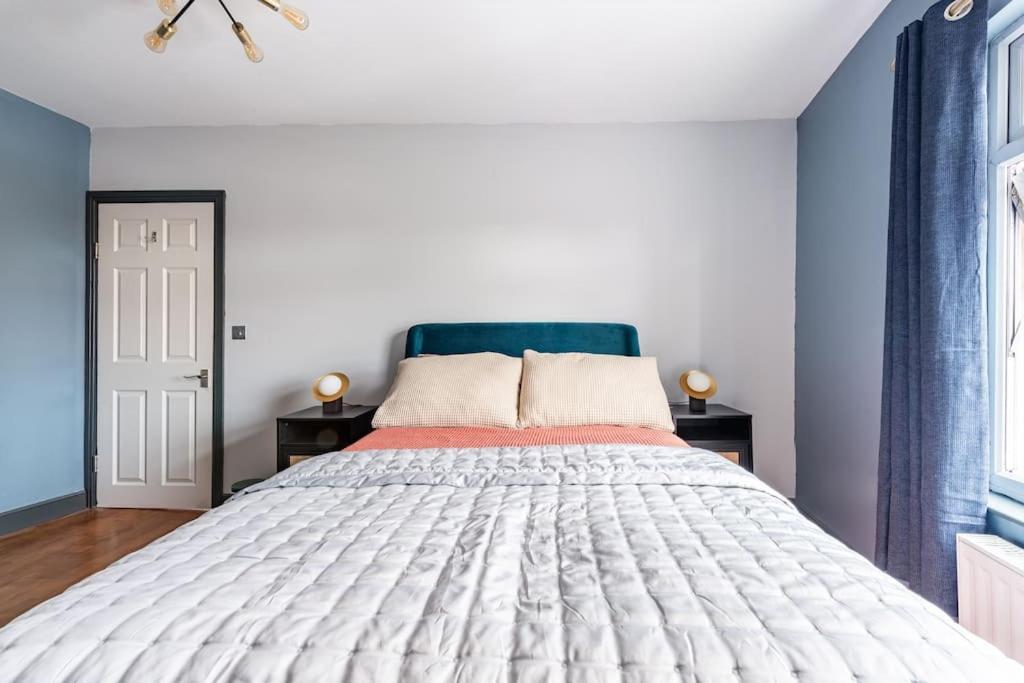 Harbourside Haven - Stylish Retreat In Hotwell - Free Parking Apartment Бристол Екстериор снимка