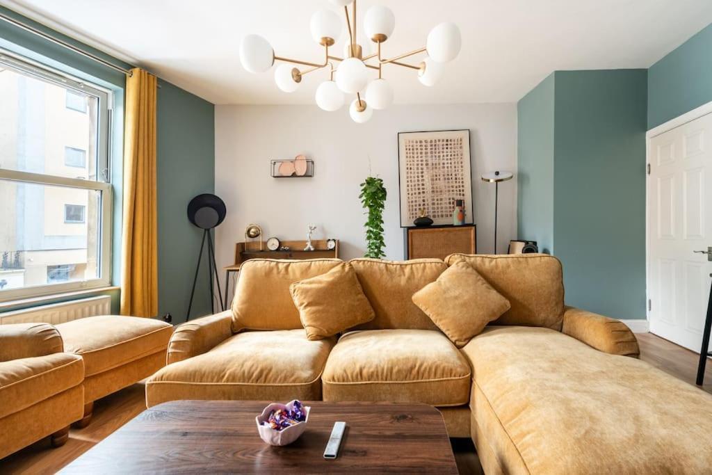 Harbourside Haven - Stylish Retreat In Hotwell - Free Parking Apartment Бристол Екстериор снимка